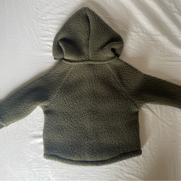 NWOT Patagonia Retro Pile Fleece Jacket (size 12-18m) - Picture 3 of 4